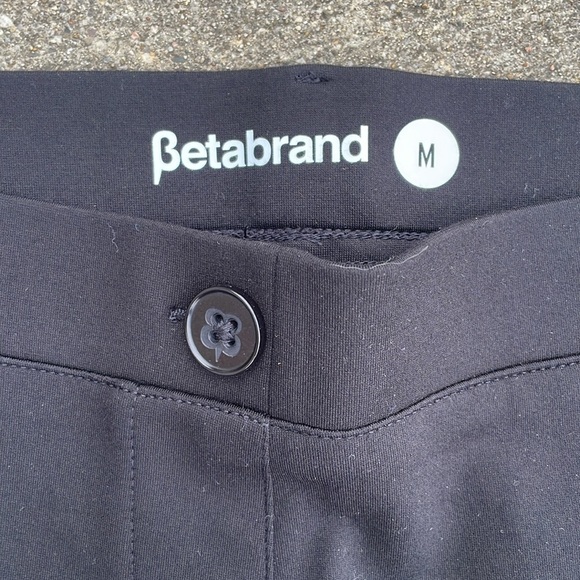 Betabrand Women's Dress Yoga Pants Size Medium M Black Pull on Comfy Work - Picture 2 of 3